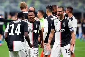 关于意甲联赛：尤文图斯战绩不稳定，欲重返榜首的信息